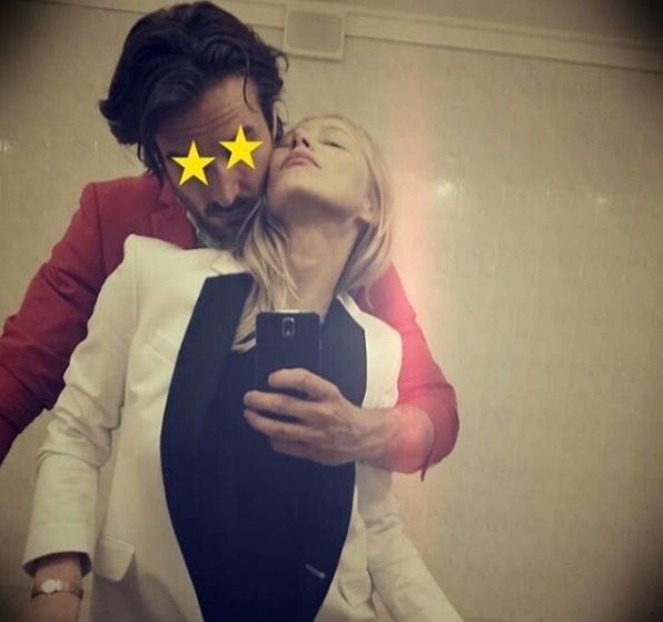 Kasia Warnke reklamuje prezerwatywy