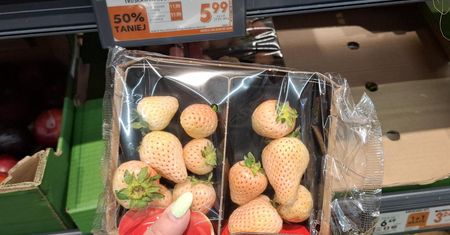 Klienci omijają je w Biedronce, bo myślą, że są niedojrzałe. Kosztują grosze, a smakują jak ananas