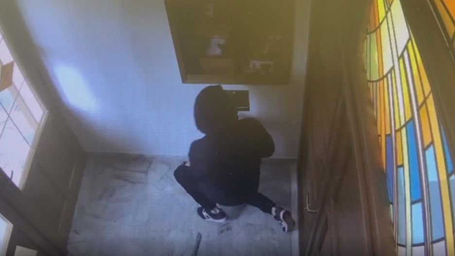 Przeżegnał się i okradł kościelną skarbonę. Złodziej już w rękach policji