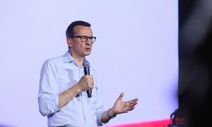 Morawiecki uderza w banki: Czwarty rok z rzędu siedzą na workach złota