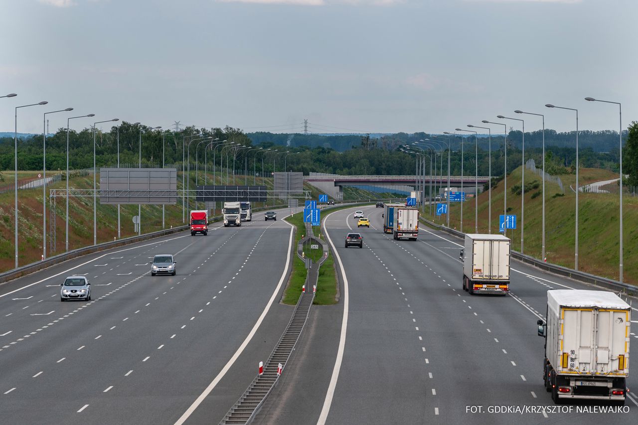 Autostrada A1 Włocławek-Toruń zyska trzeci pas. Niestety nie od razu