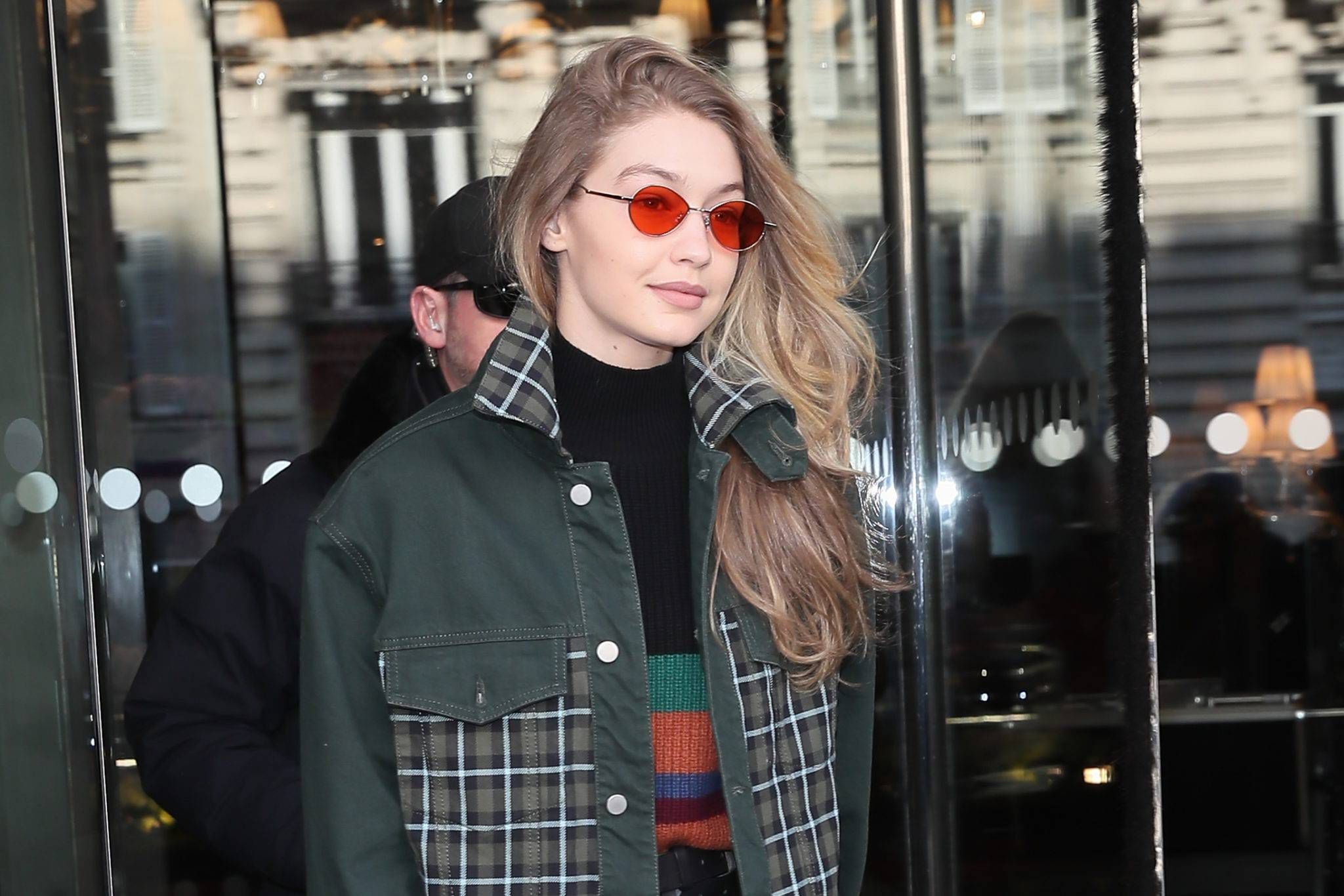 Gigi Hadid z obudową na telefon z ważnym przesłaniem