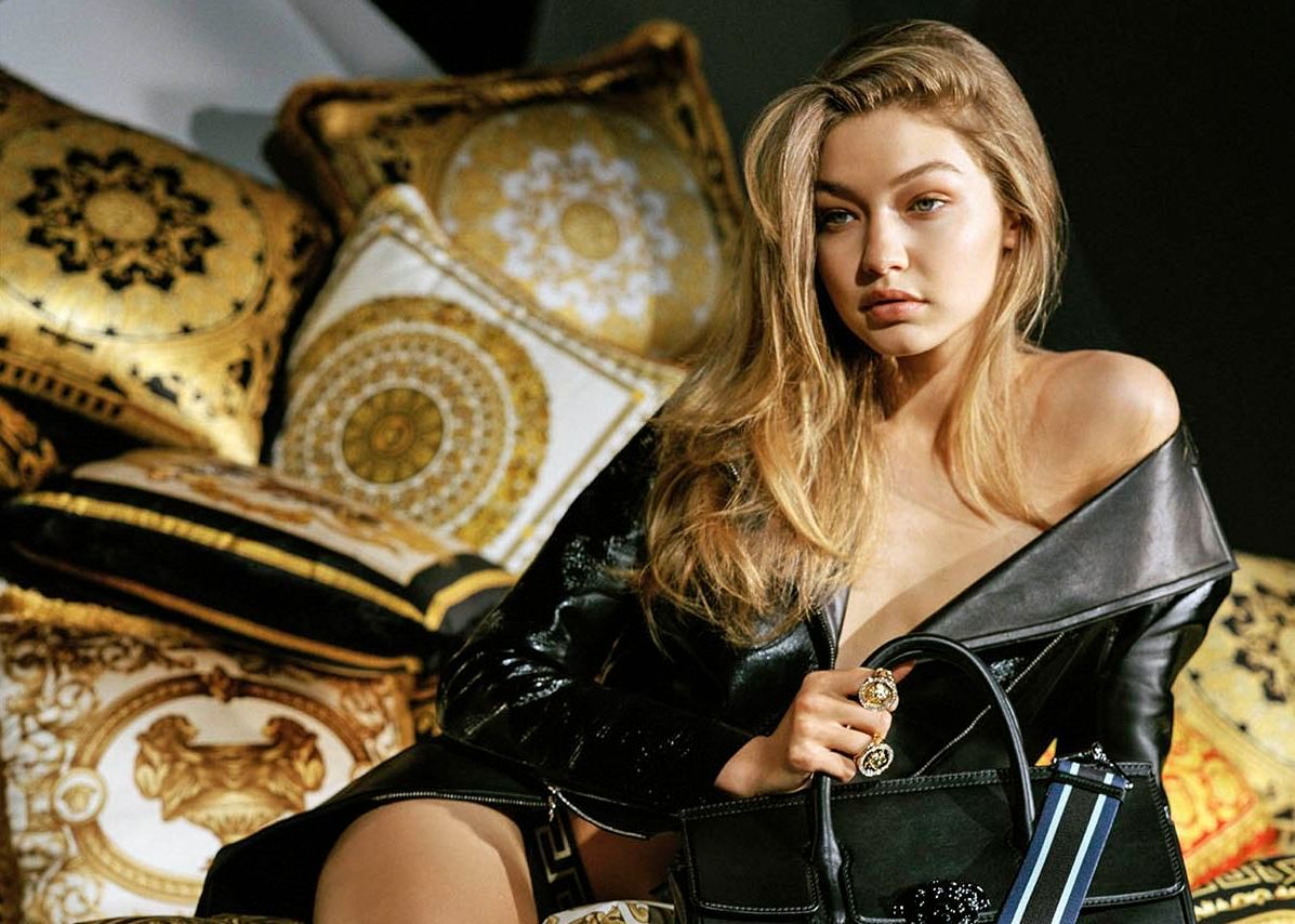 Gigi Hadid i Karlie Kloss w kampanii Versace