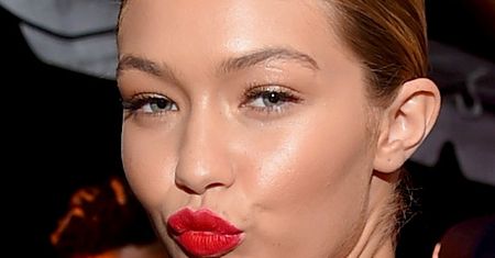 Gigi Hadid w bikini, czyli jak zdobyć milion serduszek na Instagramie