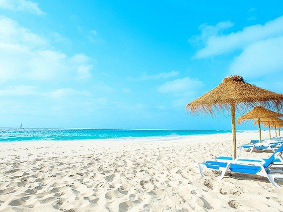 Plaża przy resorcie Oasis Atlantico Belorizonte na wyspie Sal 
