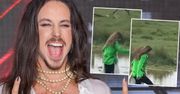Michał Szpak wszedł w TYCH butach w środek bagna. Turyści nie mogli przestać się śmiać, gdy zobaczyli go w akcji