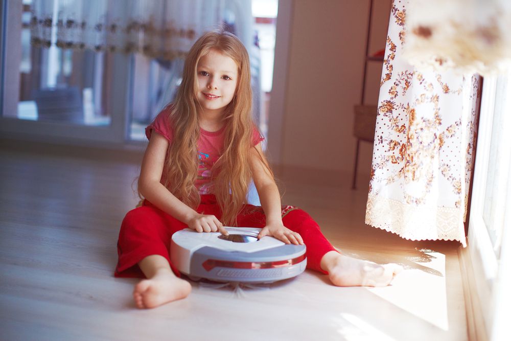 Robot najlepiej radzi sobie na prostej, gładkiej powierzchni pozbawionej nierówności. Jednak są też modele, które potrafią pokonać niewielkie progi pomiędzy poszczególnymi pokojami.