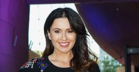 Beata Tadla parodiuje Małgosię Rozenek. Stary trend zawitał do Polski