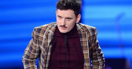 Dawid Podsiadło bez charakterystycznego wąsa. Trudno go rozpoznać!