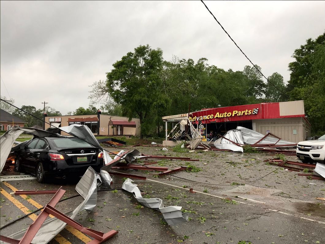 Tornada pustoszą południe USA. 80 mln osób zagrożonych