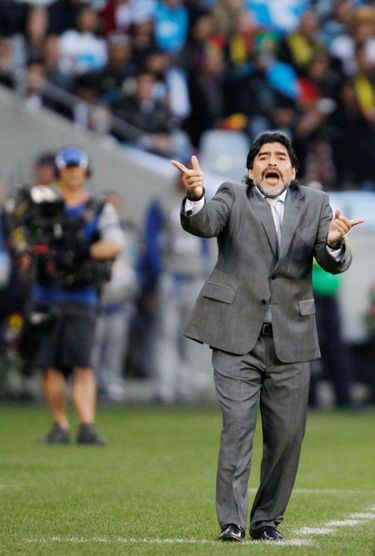 Diego Maradona zasłabł na meczu