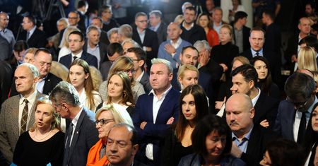 Smutek w sztabie Patryka Jakiego. Przegrana zaskoczyła polityków