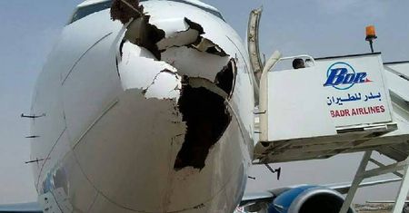 Szokujące zdjęcia odrzutowca. Dziurawy B737 po zderzeniu ze stadem ptaków