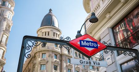 Madryt – w metrze pojawili się „upychacze” ludzi