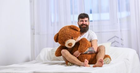 Infantylizm - charakterystyka, przyczyny, infantylizm parafiliczny