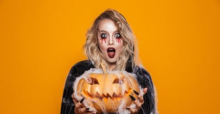Kiedy jest Halloween? Jakie są zwyczaje związane z tym świętem?