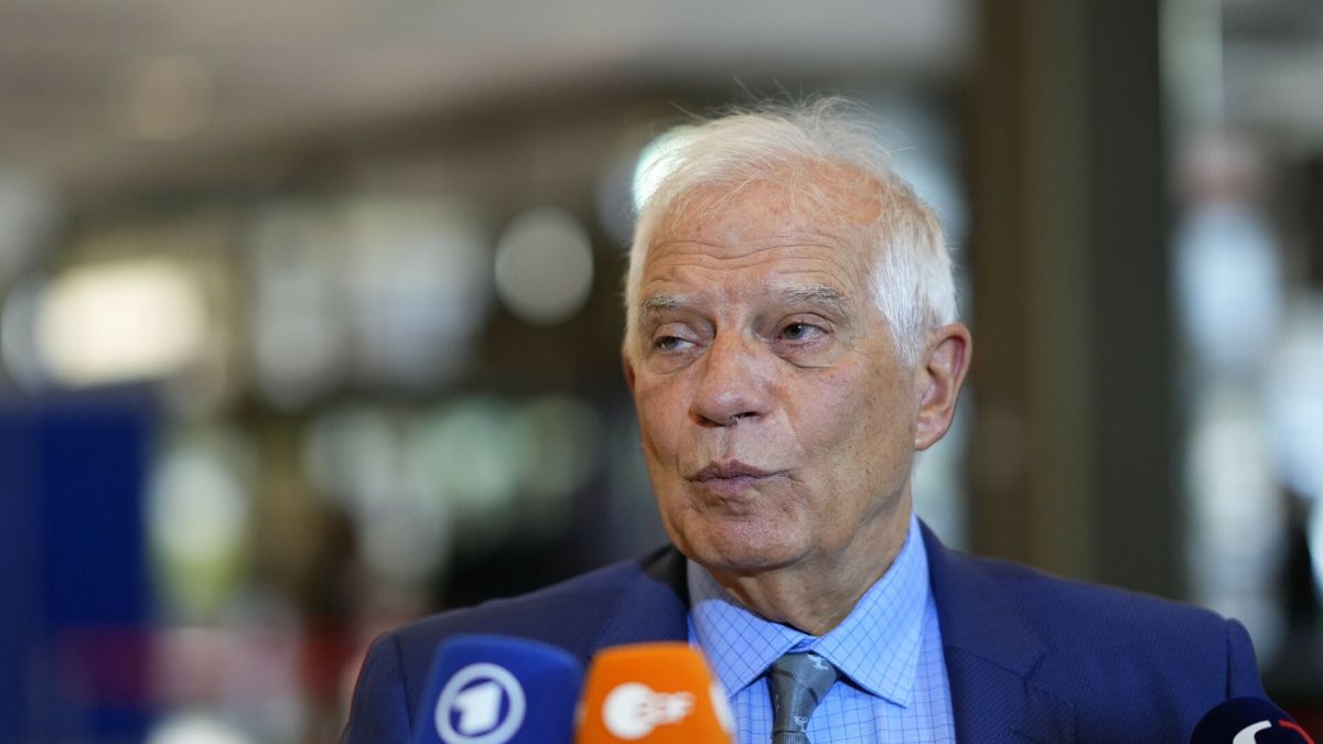 TemporaryEuropean Union foreign policy chief Josep Borrell speaks with the media as he arrives for a meeting of EU foreign ministers at the Prague Congress Center in Prague, Czech Republic, Wednesday, Aug. 31, 2022. (AP Photo/Petr David Josek)AP