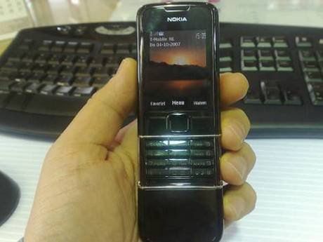 Nokia 8800e zatwierdzona przez FCC 1