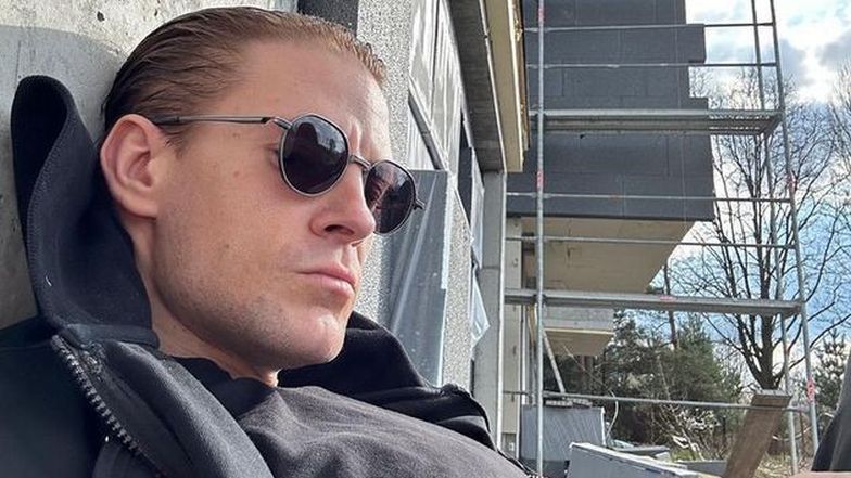 Sebastian Fabijański buduje dom