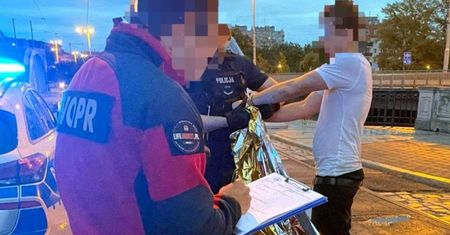 Była godz. 5.14. Usłyszeli wołanie o pomoc. To był nastolatek
