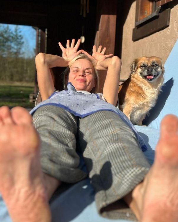 Brudne stopy Małgorzaty Foremniak (Instagram)