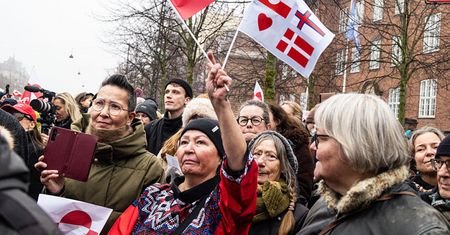 "Brak szacunku". Ambasada USA usunęła 44 duńskie flagi z nazwiskami żołnierzy