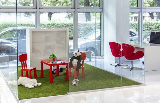 Suzuki Motor Poland odświeża wygląd salonów. Autorem Communication Unlimited