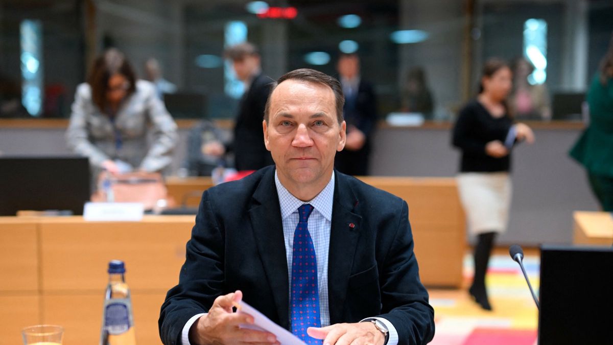 Archiwum zagraniczne East News 2025-01
Poland's Minister for Foreign Affairs Radoslaw Sikorski attends a Foreign Affairs Council at the European Council headquarters in Brussels on January 27, 2025. (Photo by Nicolas TUCAT / AFP)
NICOLAS TUCAT