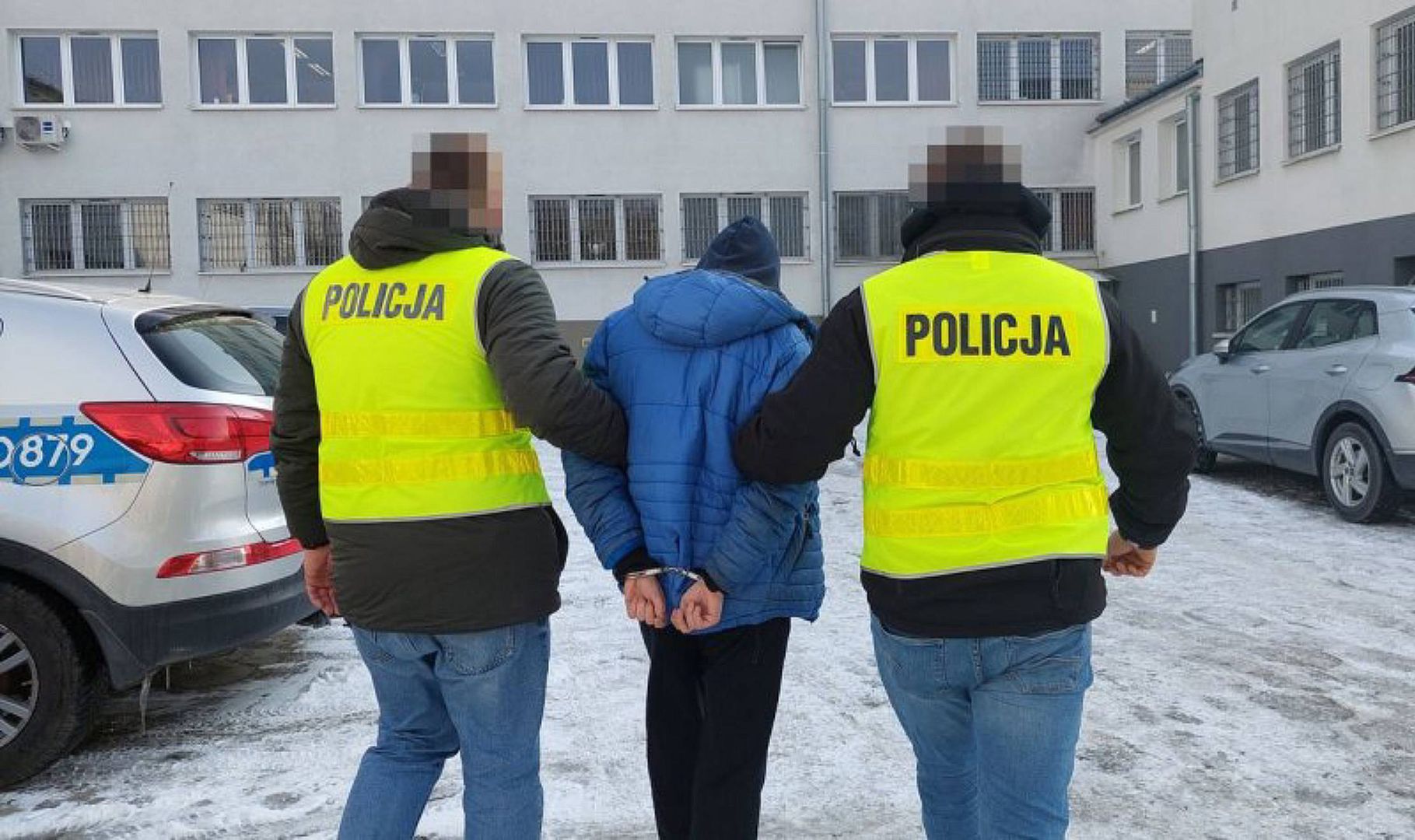 Szamotanina na przystanku pod Dorohuskiem. W ruch poszedł młotek