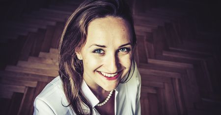 #KobiecaLinia Karina Bosak może zostać pierwszą damą. Mówi o swoich poglądach, aborcji i prawach kobiet
