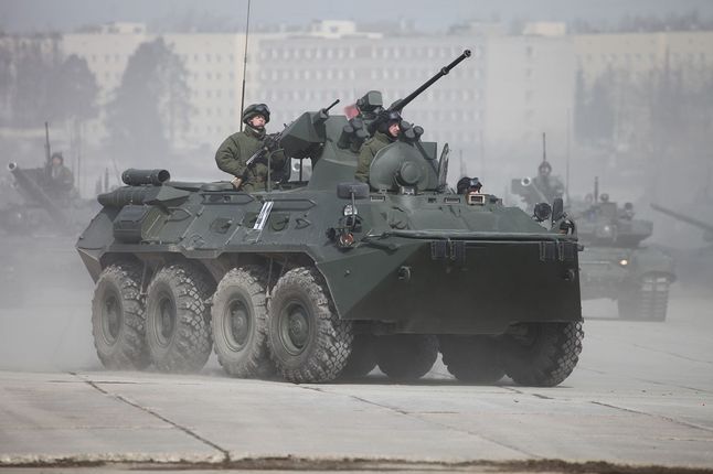 Transporter opancerzony BTR-82A