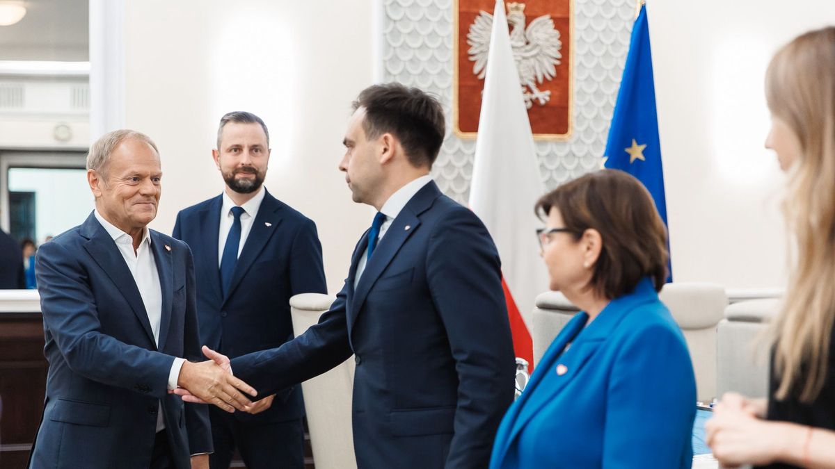 Premier Donald Tusk i minister finansów Andrzej Domański