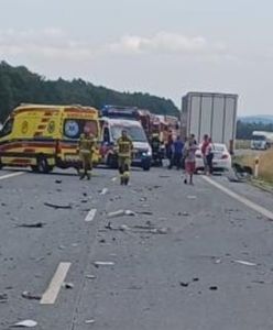 Wypadek szkolnego busa. Nie żyje jedna osoba