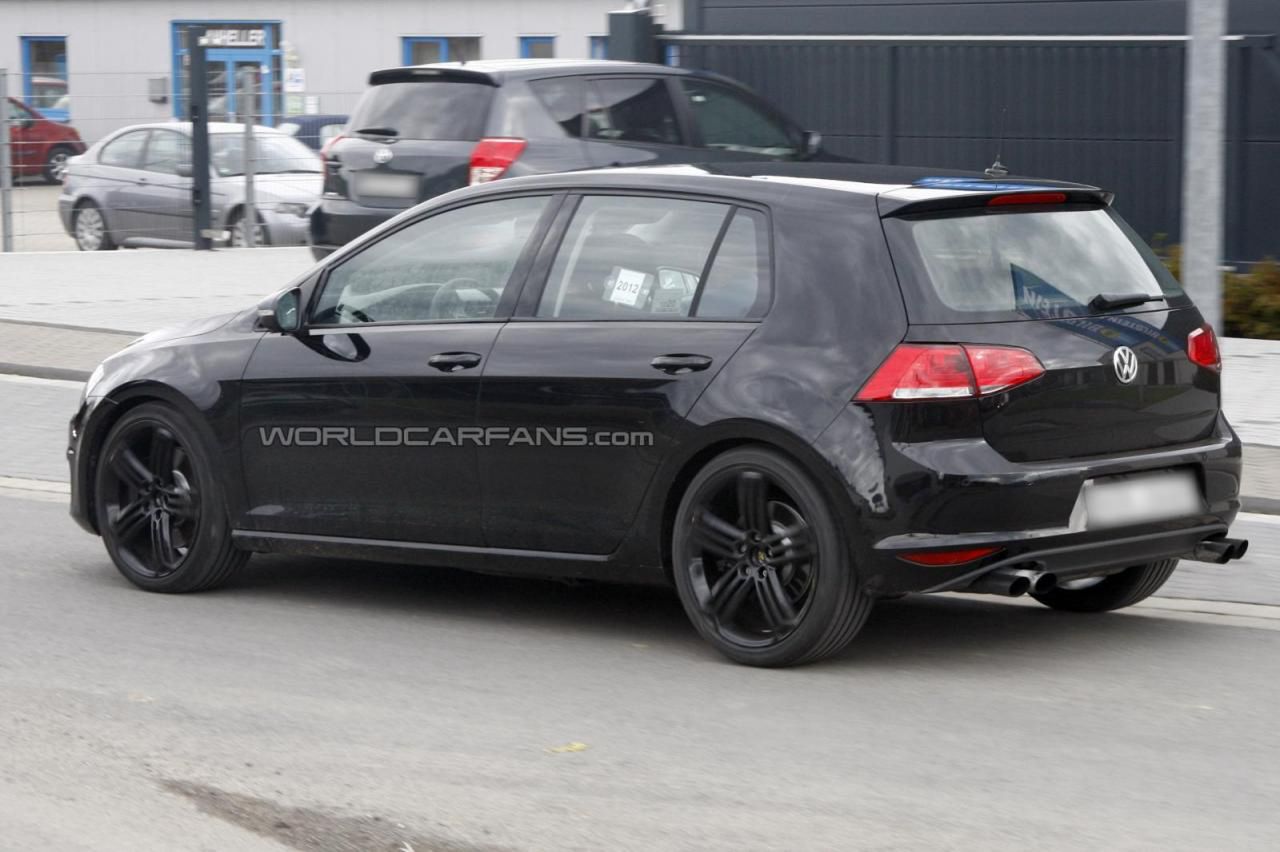 Volkswagen Golf VII R