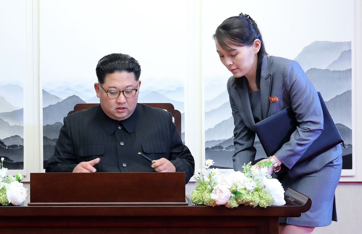 Przywódca Korei Północnej Kim Dzon Un i jego siostra Kim Yo Dzong