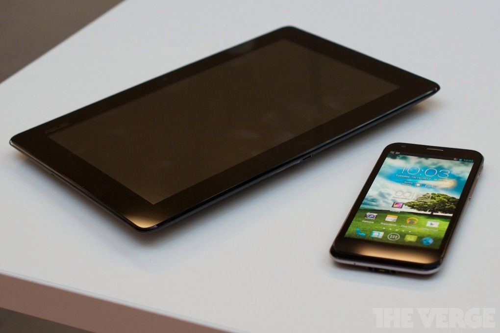 Asus PadFone 2 (fot. The Verge)