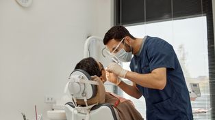 Turystyka dentystyczna. Tu Polacy jeżdżą po plomby za 50 zł