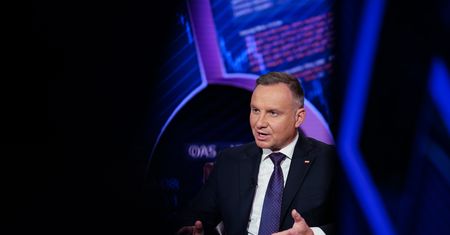 Prezydent popełnia przestępstwo? Giertych nie ma wątpliwości