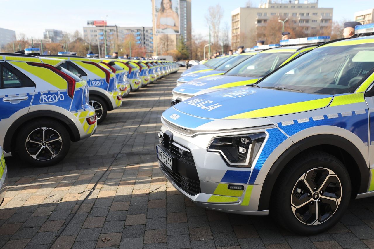 Śląska policja ma nowe radiowozy. Jak wyglądają w środku?