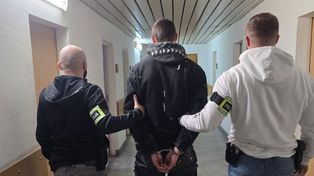 Sieradz: 21-latek ukradł auto, bo zdenerwował się po kłótni z dziewczyną