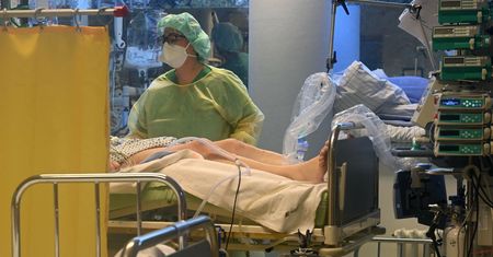 Najnowszy sondaż. Polacy wprost o obostrzeniach i lockdownie