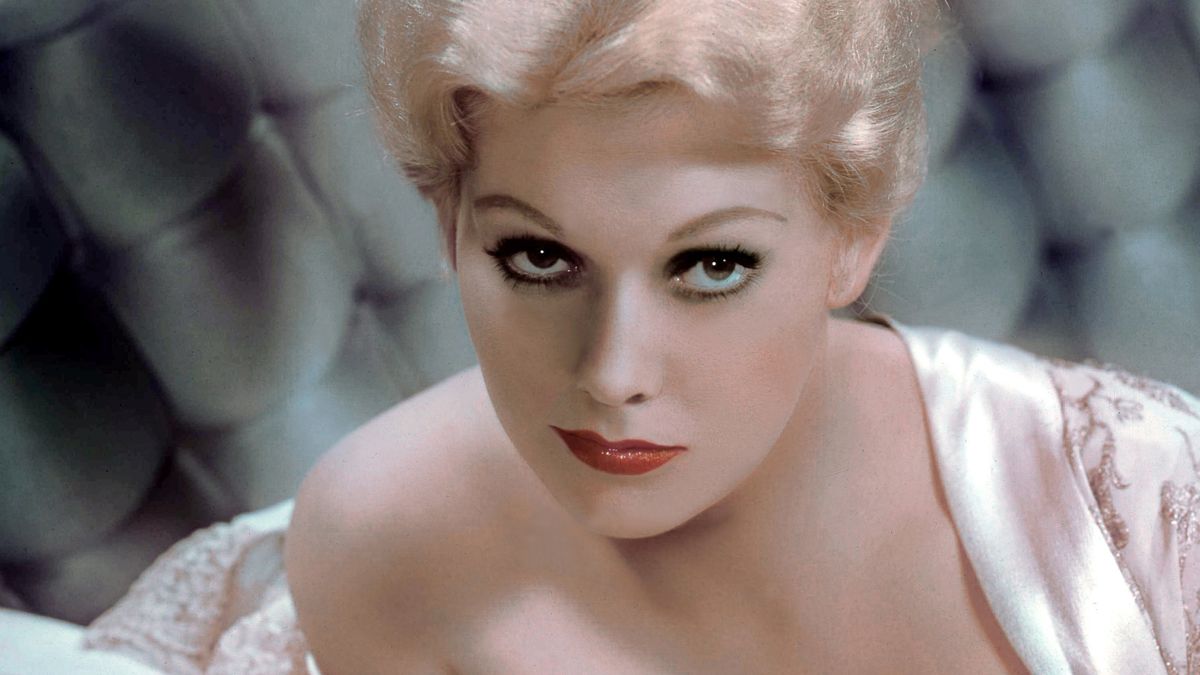 Kim Novak
