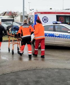 Nożownik z Olkusza usłyszał zarzuty. Tłumaczył, że "słyszał głosy"