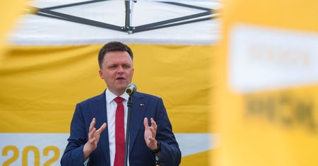 Zaprzysiężenie Andrzeja Dudy. Szymon Hołownia podjął decyzję