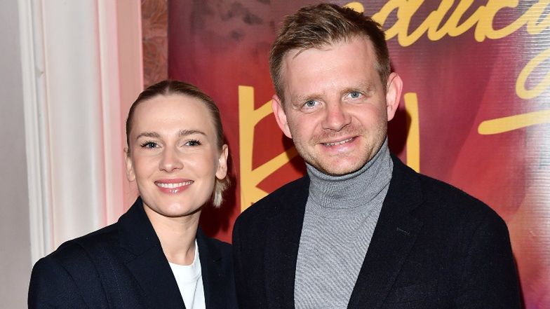 Rafał Zawierucha z żoną w podobnych stylizacjach