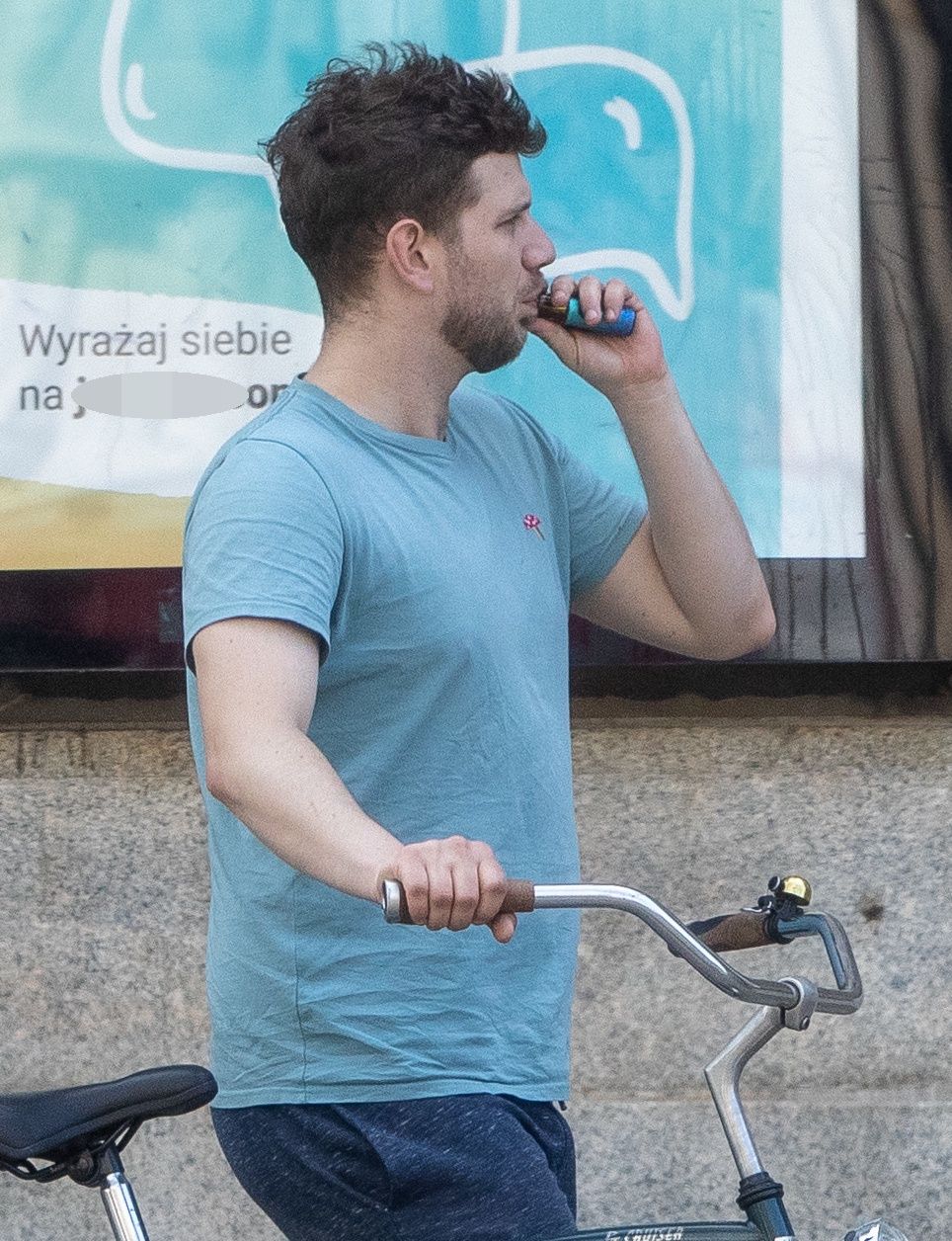 Antoni Królikowski z Izabelą na przejażdżce