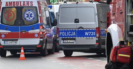 Mąż w stanie krytycznym, żona w ciężkim. W mieszkaniu pięcioro dzieci