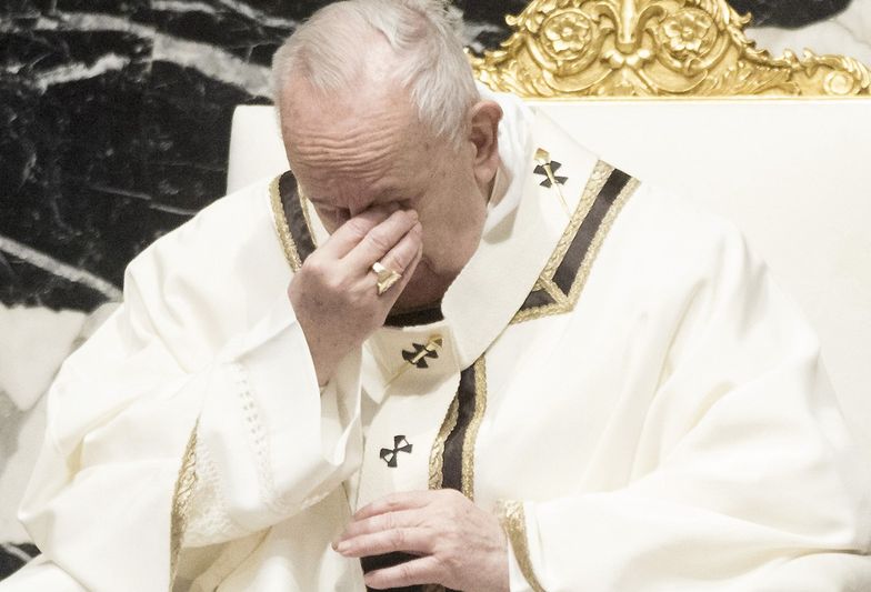 Smutek rozdziera serce. Papież Franciszek przeżywa ciężkie chwile