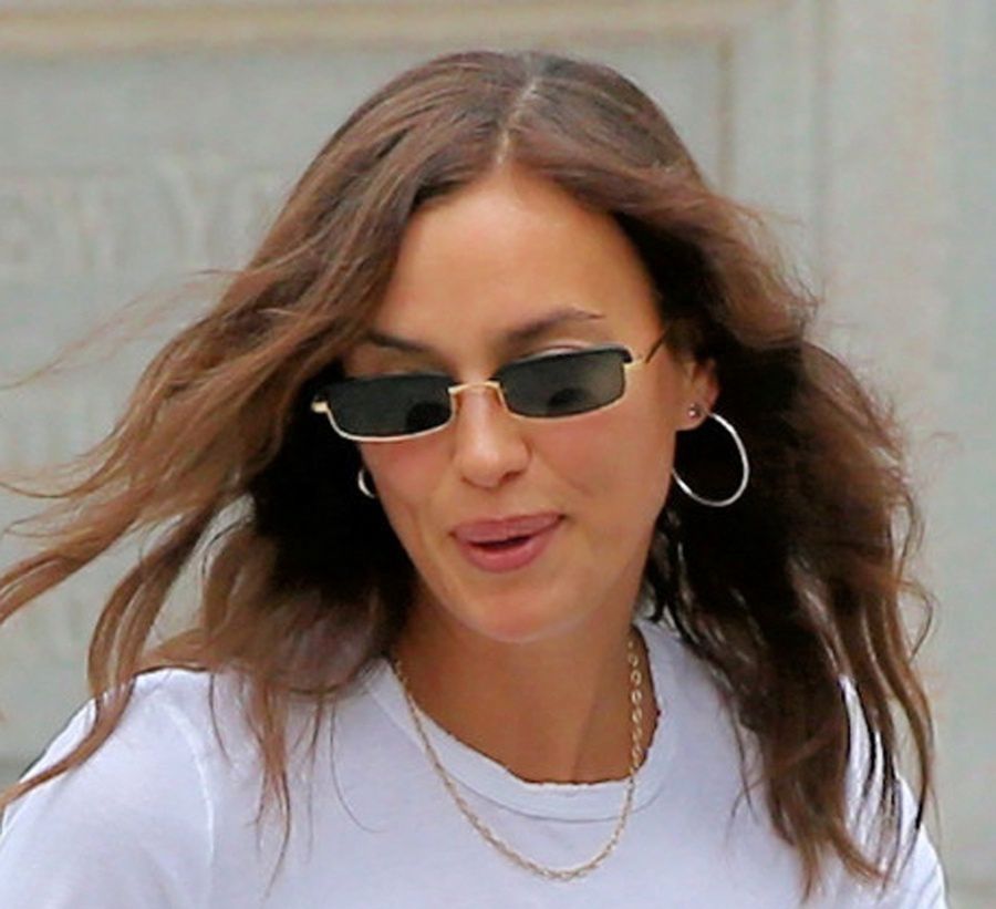 Irina Shayk i Bradley Cooper na spacerze z córką