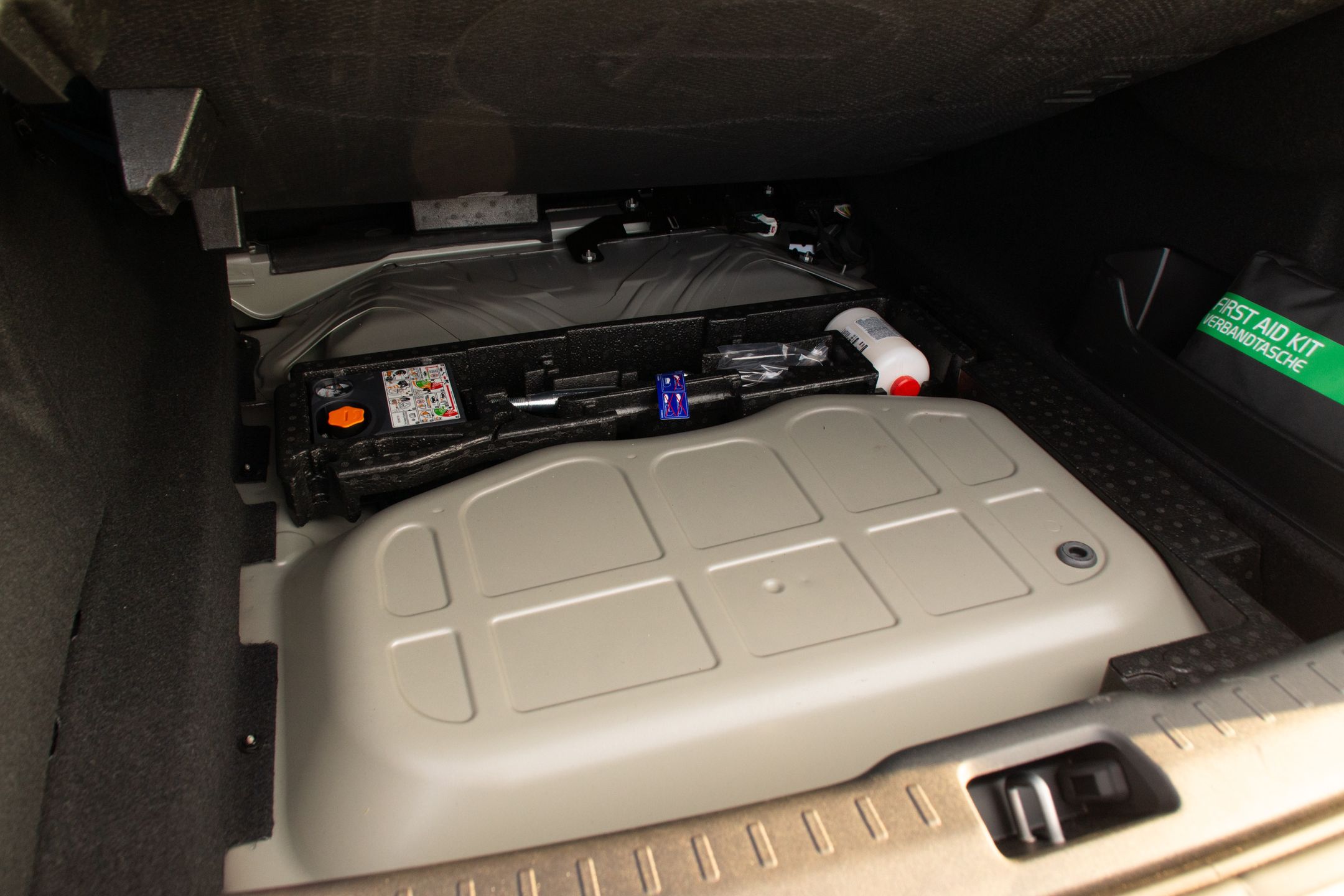 Volvo S90 T8